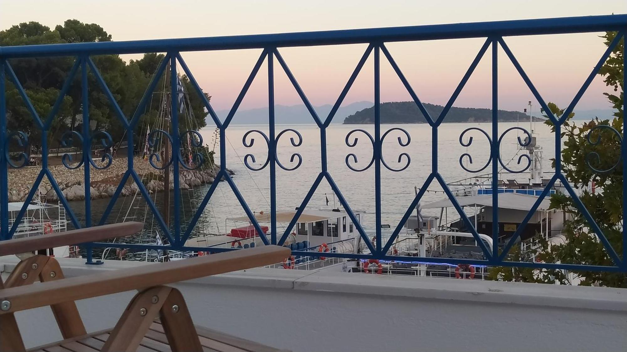 Emerald Blue Skiathos Town Ngoại thất bức ảnh